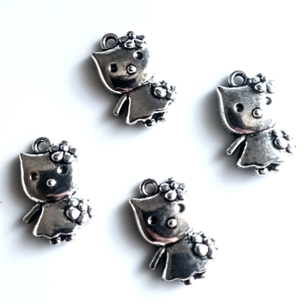 Hello Kitty Silver Charms 3 mm